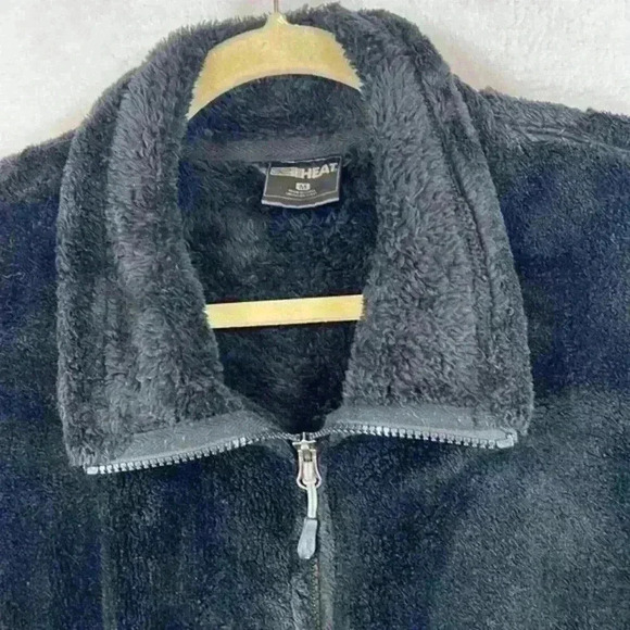 32 Degrees Jacket Black Women’s Medium Plush Faux Fur Zip Up Pockets - Picture 2 of 9